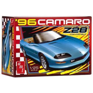 AMT 1996 Chevy Camaro Z28 Convertible 1/25 Scale Model Kit  COLLECTIBLES